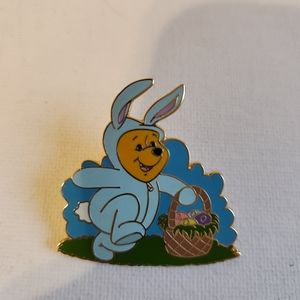 Disney Winnie the Pooh Easter pin